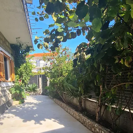 ヴィラ Bugenwilla